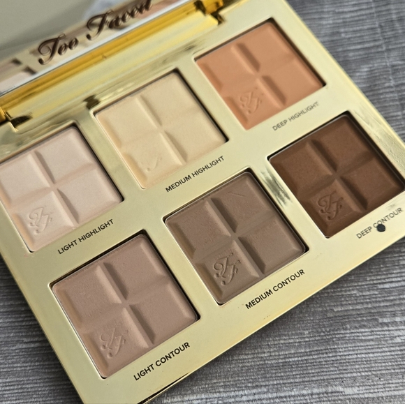 NWOB Too Faced Cocoa Contour - Picture 2 of 4